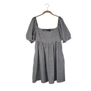 Tuckernuck Pomander Place Abigail Dress Black White Gingham Smocked Nap Size M
